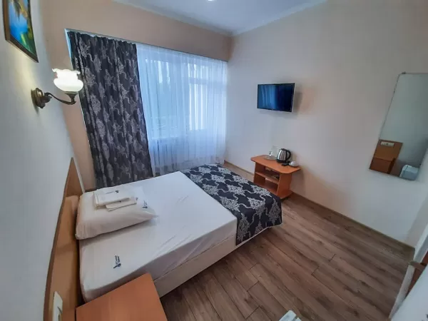 1-местный номер 2 категории (без кондиционера) в санатории Дубрава Железноводск - фотография