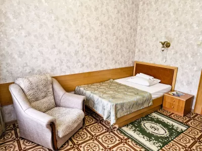 Номер 1-местный 2 категории в санатории Дубрава в Железноводске - фотография