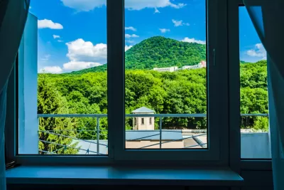 Номер 1-местный 3 категории в санатории Дубрава в Железноводске - фотография